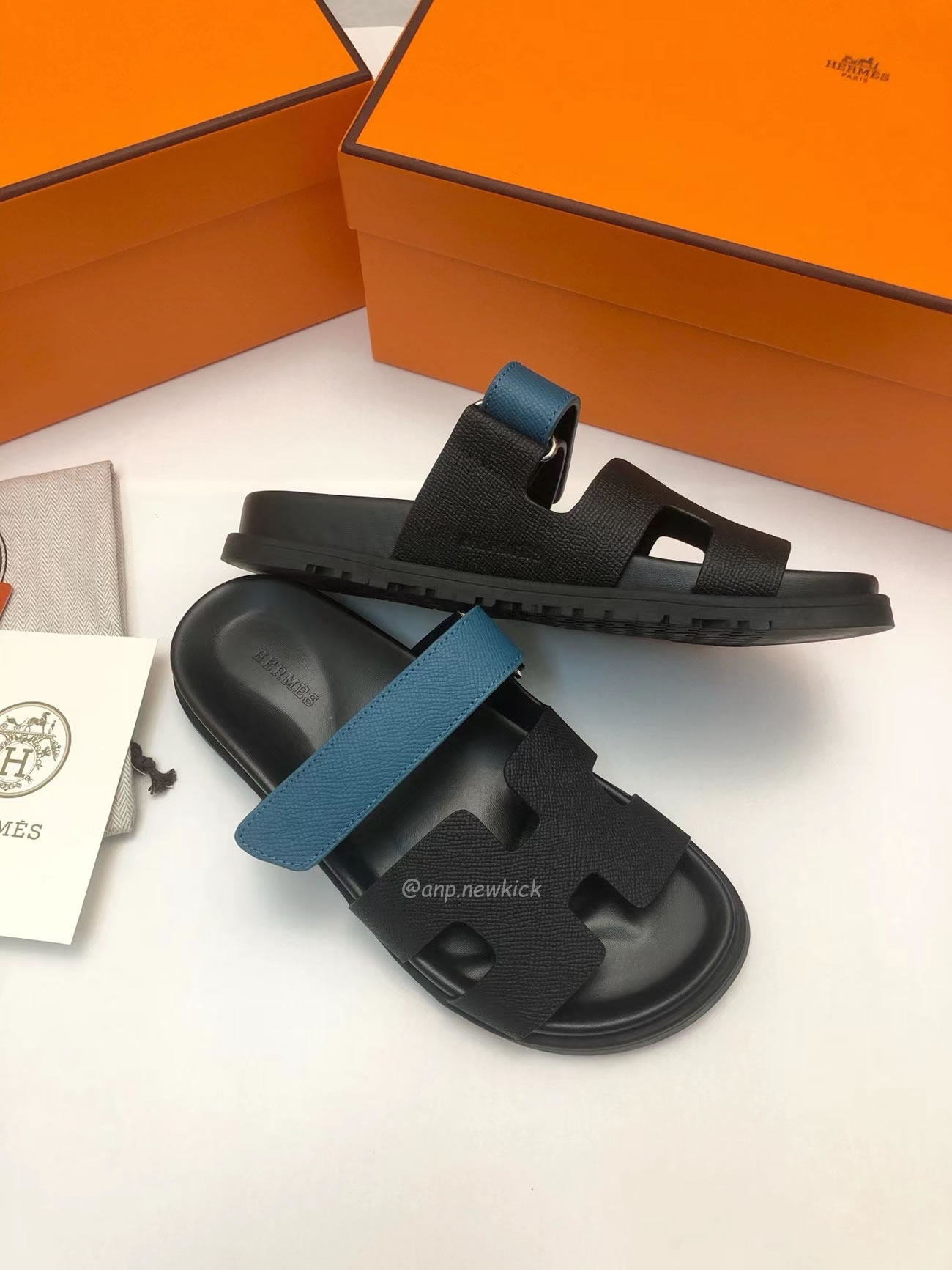 Hermes Chypre Sandal Noir Bleu Celeste (5) - newkick.app